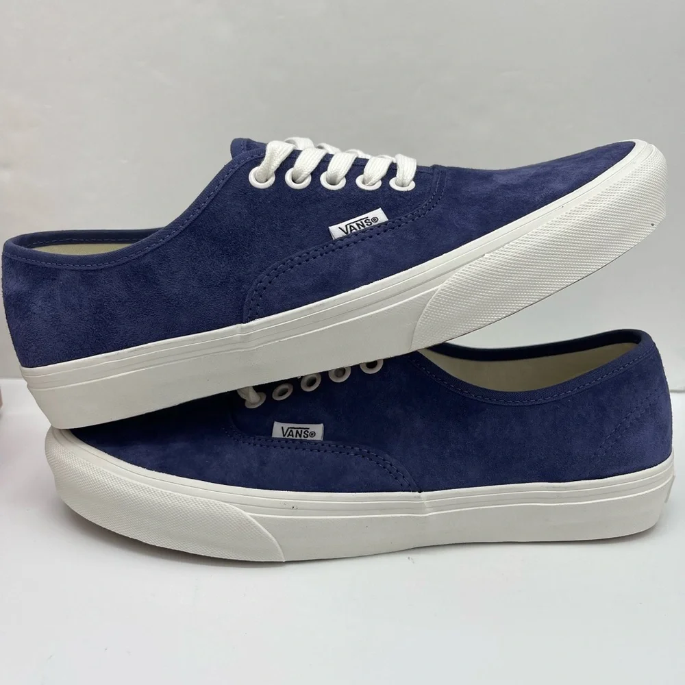 Vans WMNS Authentic
Pig Suede Deep Twilight Sneakers
VN000D7YEMT - Picture 15 of 16